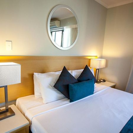 Manly Marina Cove Motel Брісбен Номер фото