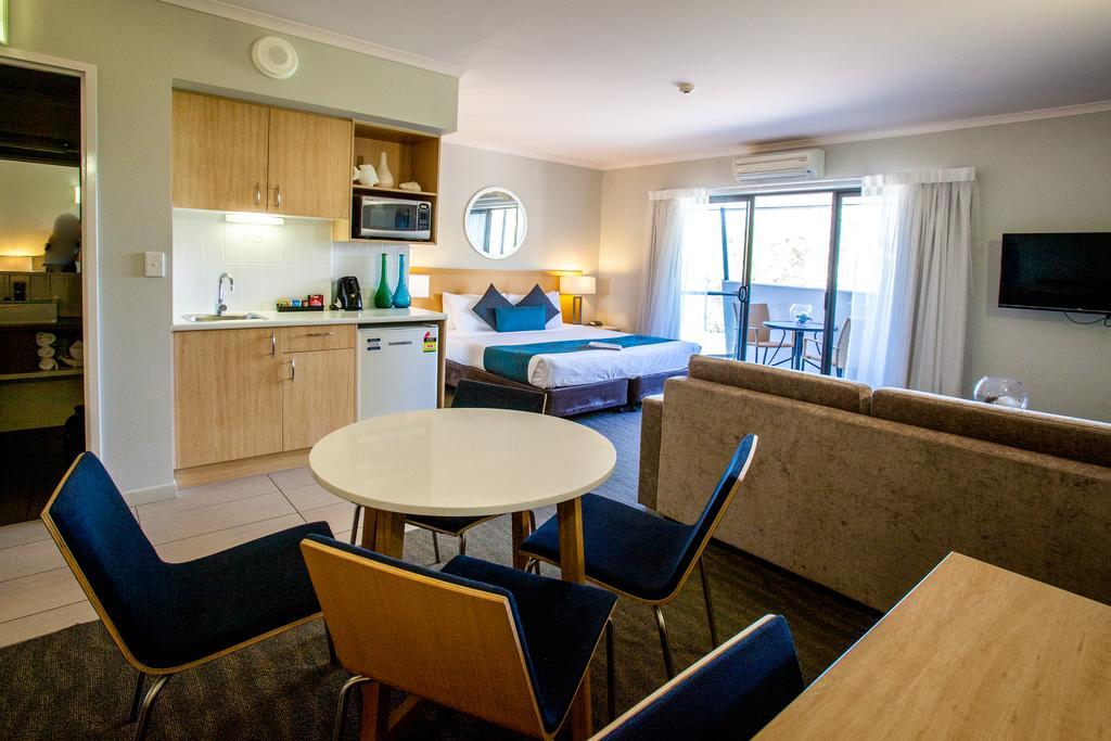 Manly Marina Cove Motel Брісбен Екстер'єр фото