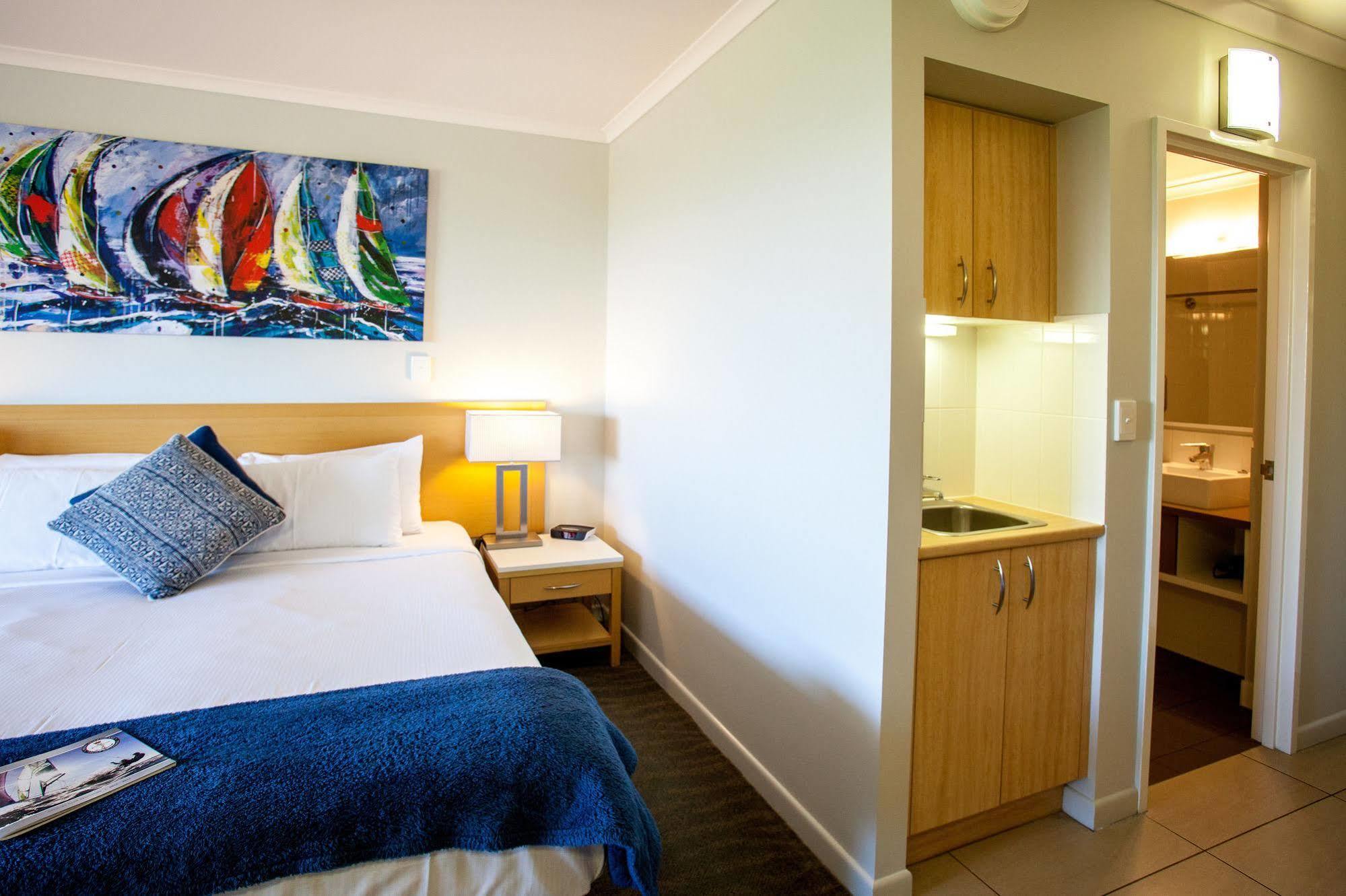 Manly Marina Cove Motel Брісбен Екстер'єр фото